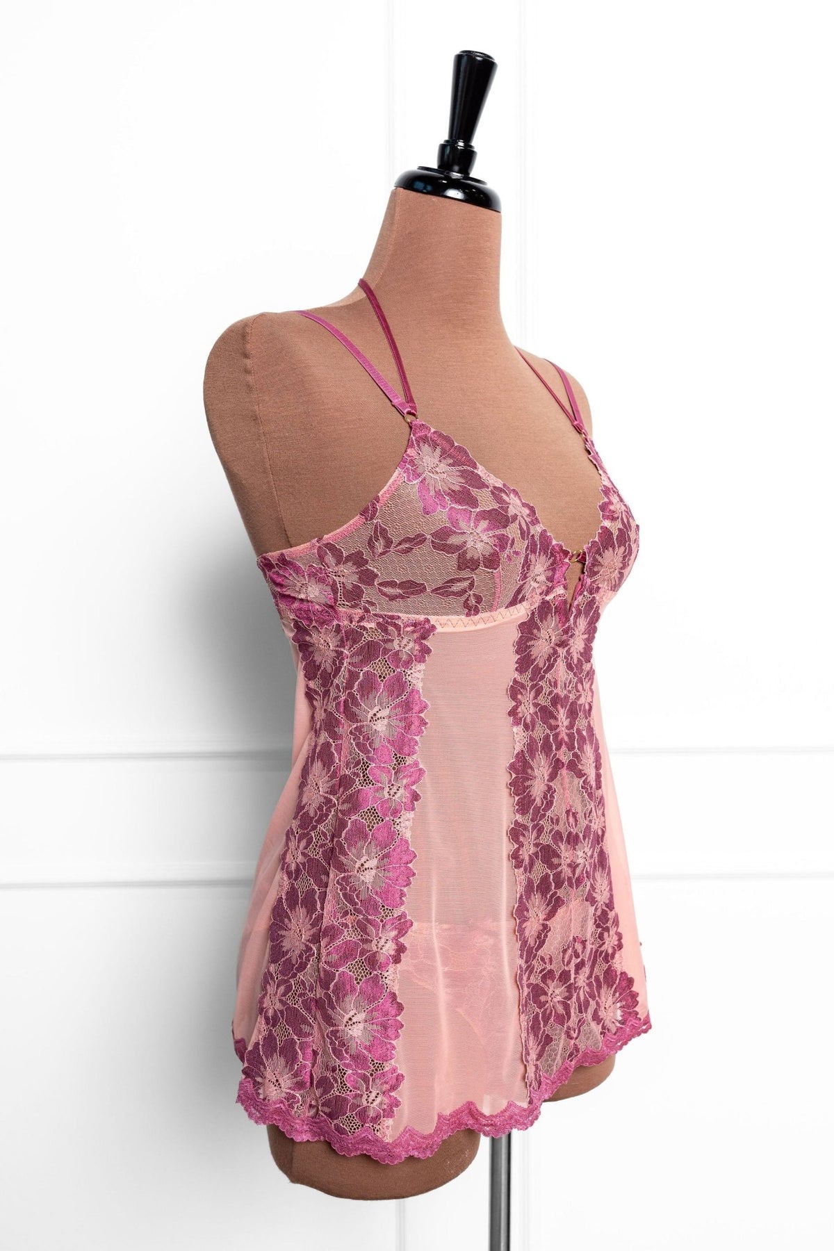 LACE & MESH OPEN BACK BABYDOLL - RASPBERRY - Melovskin